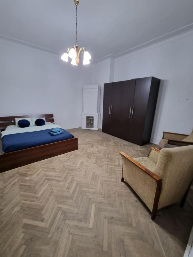 Nocleg W Centrum Czestochowy Nmp32 琴斯托霍瓦 外观 照片