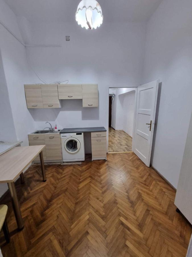Nocleg W Centrum Czestochowy Nmp32 琴斯托霍瓦 外观 照片