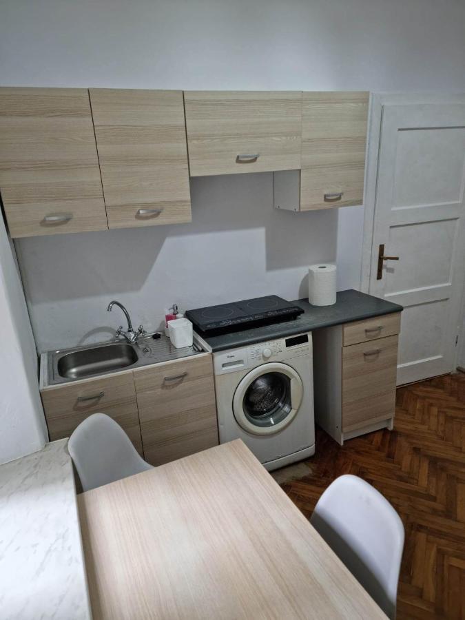 Nocleg W Centrum Czestochowy Nmp32 琴斯托霍瓦 外观 照片