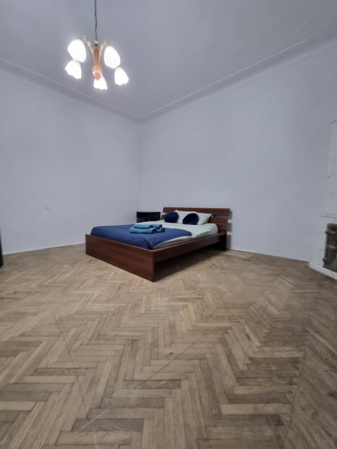 Nocleg W Centrum Czestochowy Nmp32 琴斯托霍瓦 外观 照片