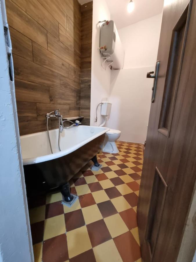 Nocleg W Centrum Czestochowy Nmp32 琴斯托霍瓦 外观 照片