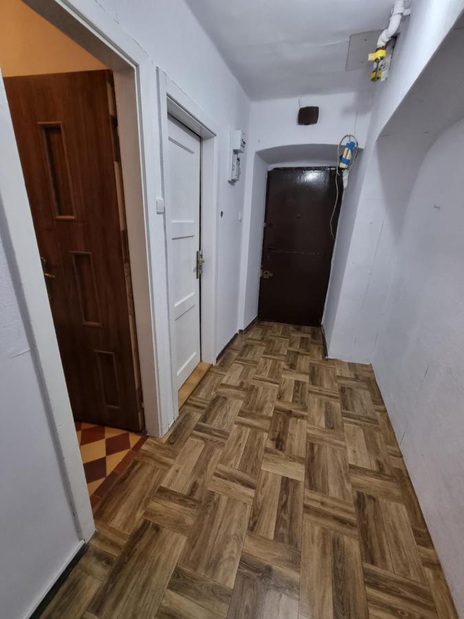 Nocleg W Centrum Czestochowy Nmp32 琴斯托霍瓦 外观 照片